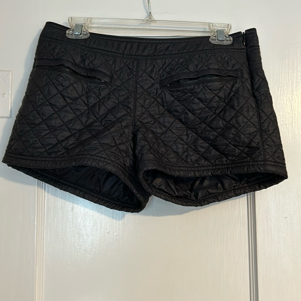 Athleta running warm shorts with pockets